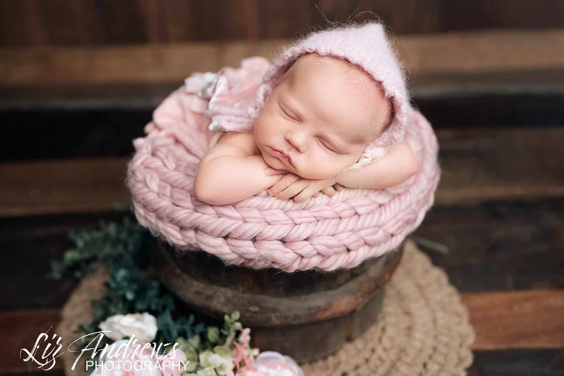 Newborn, Maternity and family Photography